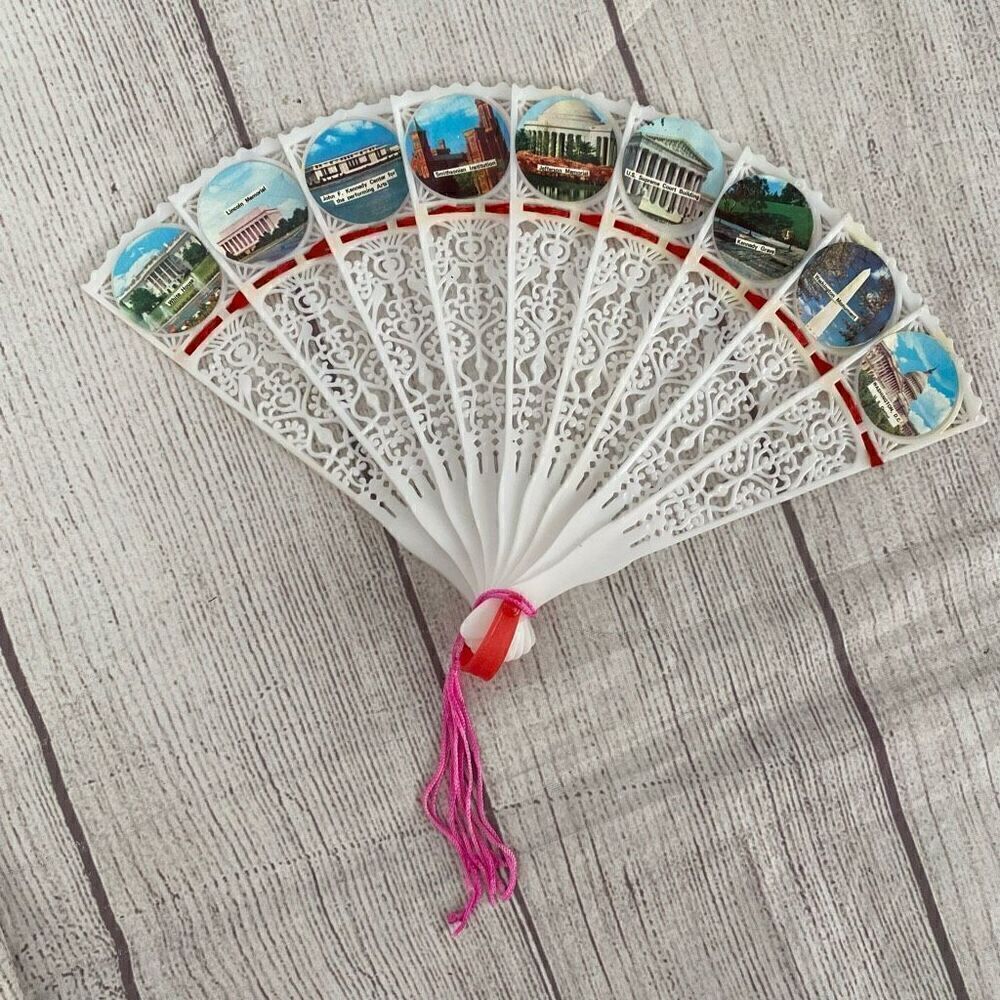 Vintage 1980’s plastic accordian fan Washington D.C. monuments and memorials